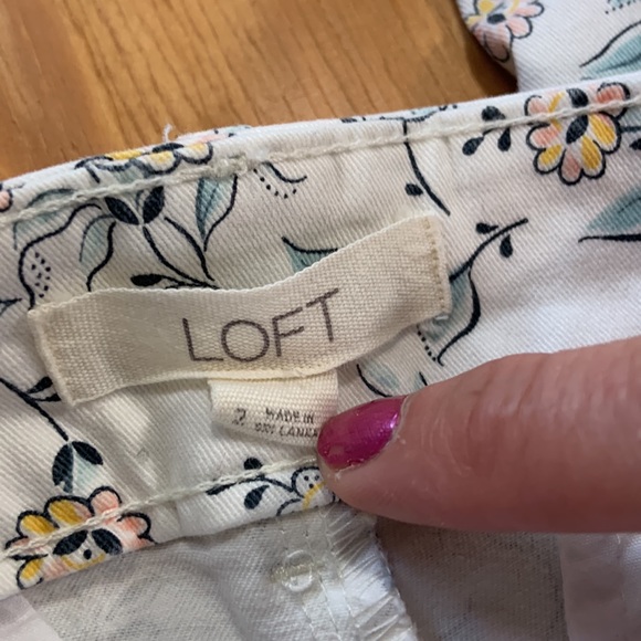 LOFT Floral ankle pants - Picture 9 of 10